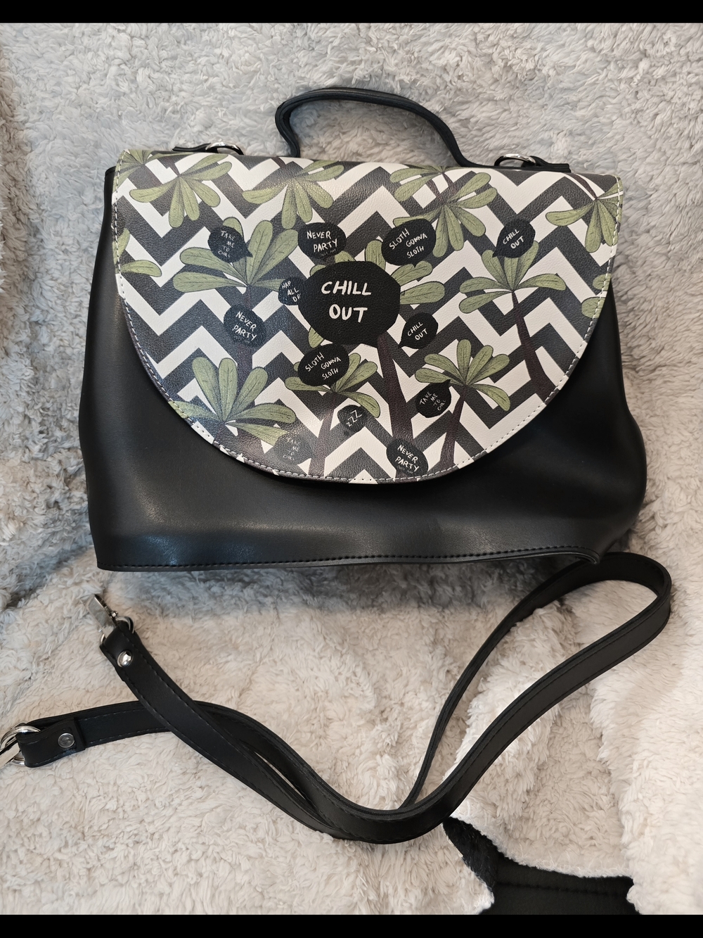 DOGO “Chill Out” Sloth Convertible Satchel/Crossbody Bag NWT - Picture 8 of 8